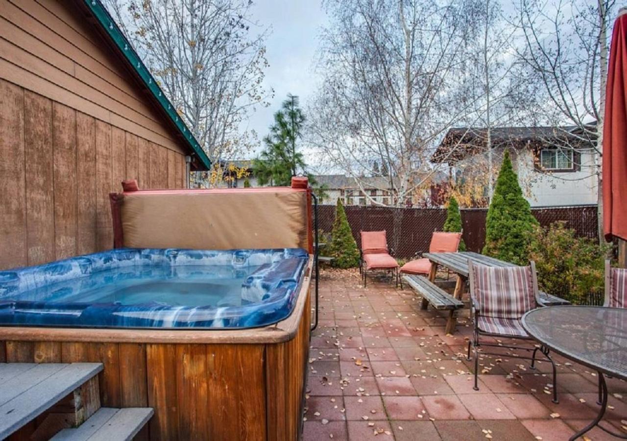 Luxe Leavenworth Cottage Exterior photo